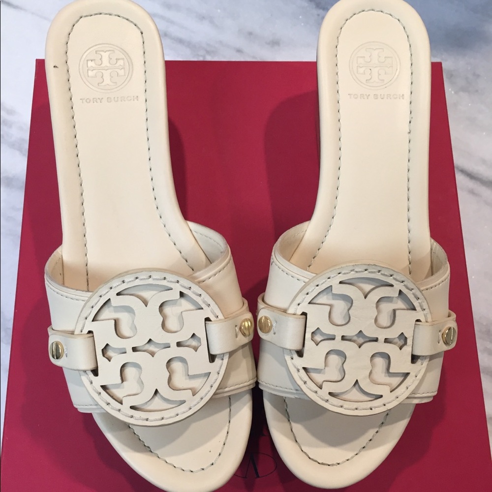Tory Burch Wedge Shoes Cream Color size8